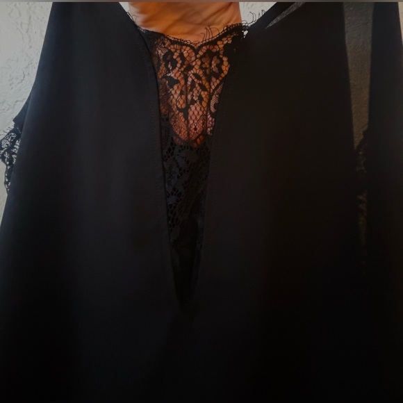 Black lace top torrid 1x - Picture 2 of 2